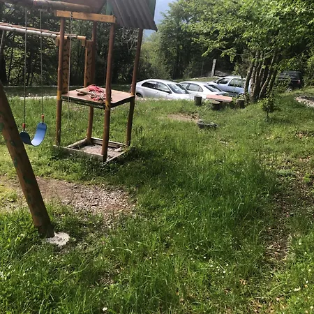 Πανσιόν Cold Spring Theth